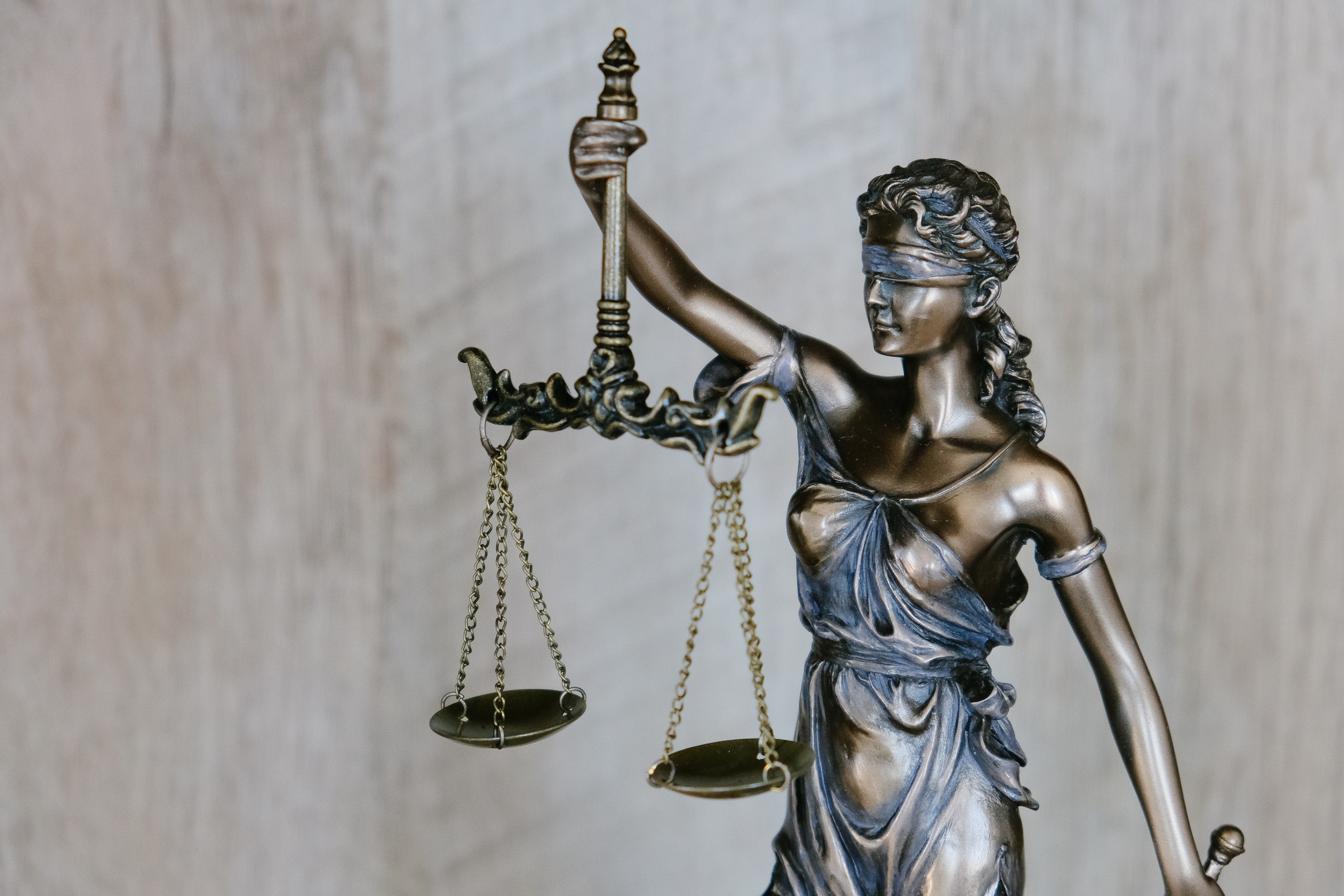 legal symbol woman holding scale