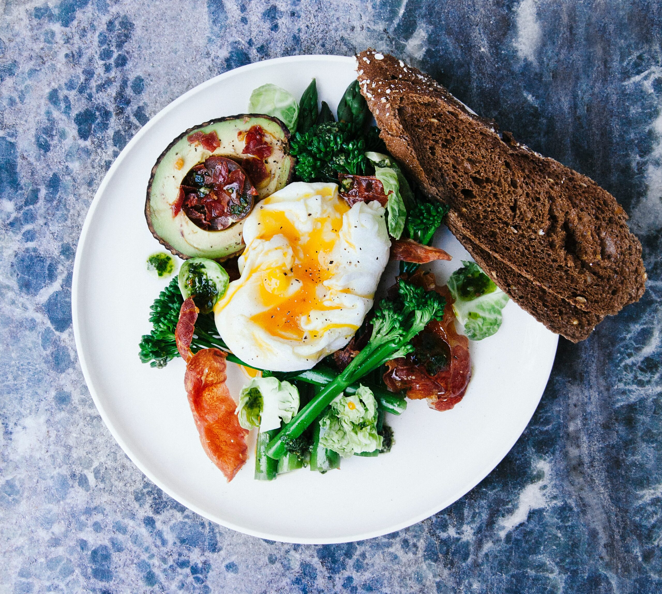 traditional breakfast plate by Chris Ralston on Unsplash